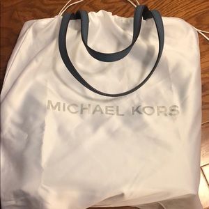 Micheal Kors bag